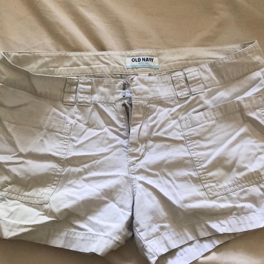 Light khaki shorts